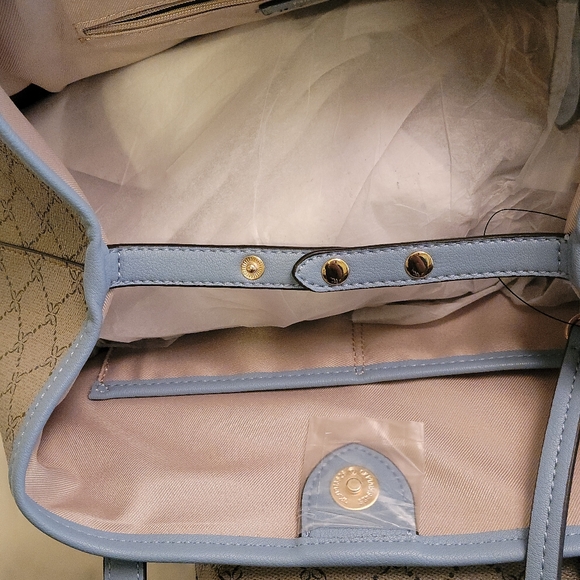 Nine West Tote W/ Clutche - Picture 5 of 6